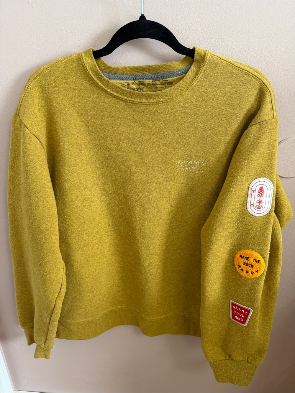 Patagonia Womens Olive-Mustard Crewneck Sweatshirt with Sleeve Patches